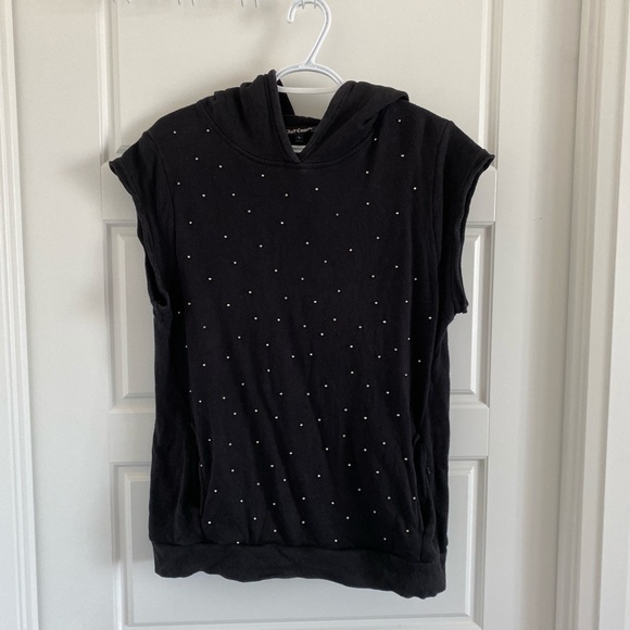 Black Tops - Picture 1 of 3